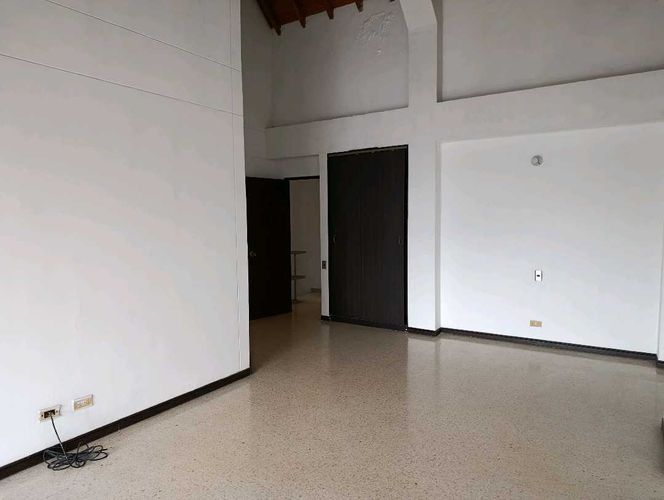 Apartamento de 3 alcobas en venta en Conquistadores, Medellín, 132 m² · foto 22 de 24