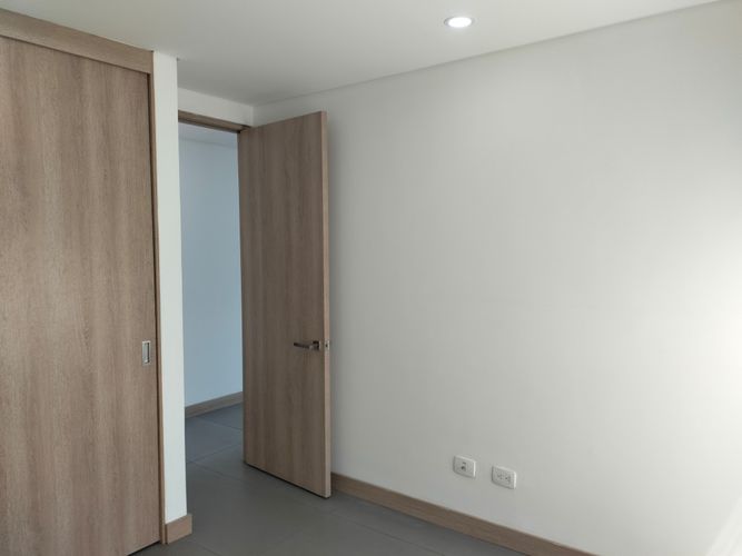 Apartamento en arriendo en El Poblado, Medellín, 86 m² · foto 11 de 16