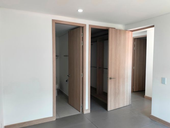 Apartamento en arriendo en El Poblado, Medellín, 86 m² · foto 12 de 16