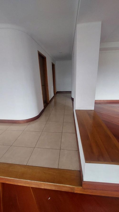 Apartamento de 3 alcobas en arriendo en Los Balsos, Medellín, 200 m² · foto 6 de 16