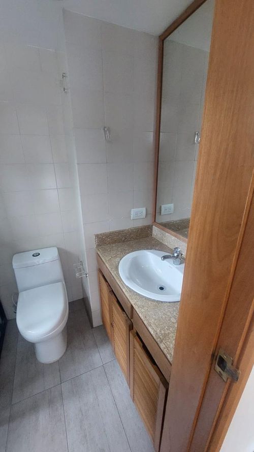 Apartamento de 3 alcobas en arriendo en Los Balsos, Medellín, 200 m² · foto 14 de 16