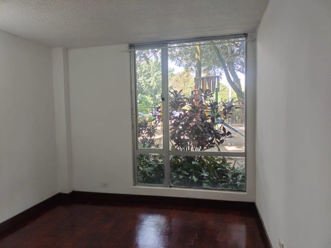 Apartamento de 3 alcobas en arriendo en El Poblado, Medellín, 127 m² · foto 13 de 17