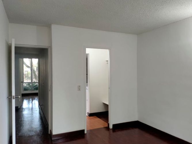 Apartamento de 3 alcobas en arriendo en El Poblado, Medellín, 127 m² · foto 11 de 17