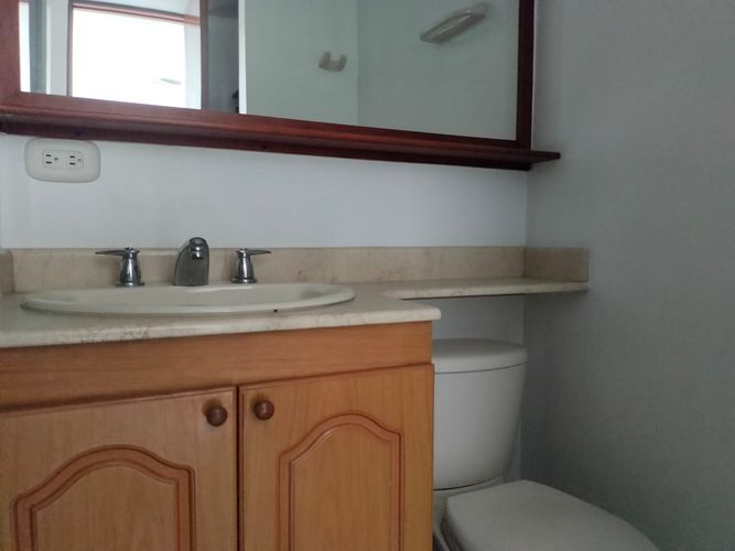 Apartamento de 3 alcobas en arriendo en El Poblado, Medellín, 84 m² · foto 15 de 17