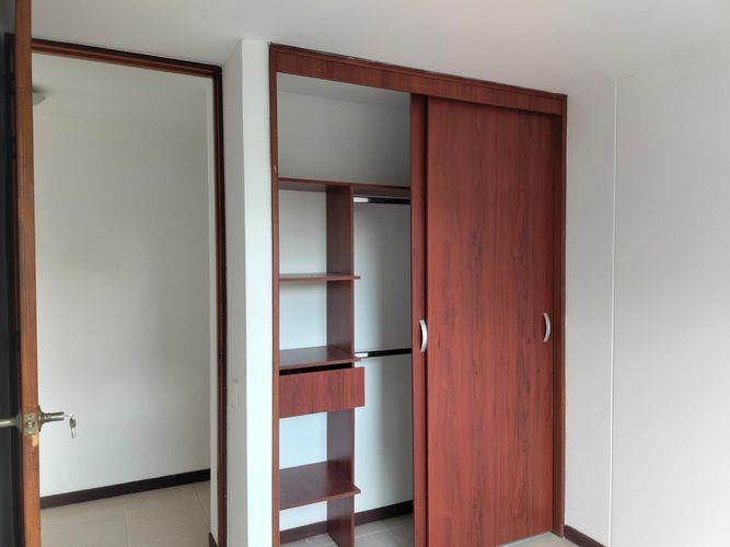 Apartamento de 3 alcobas en arriendo en El Poblado, Medellín, 84 m² · foto 9 de 17