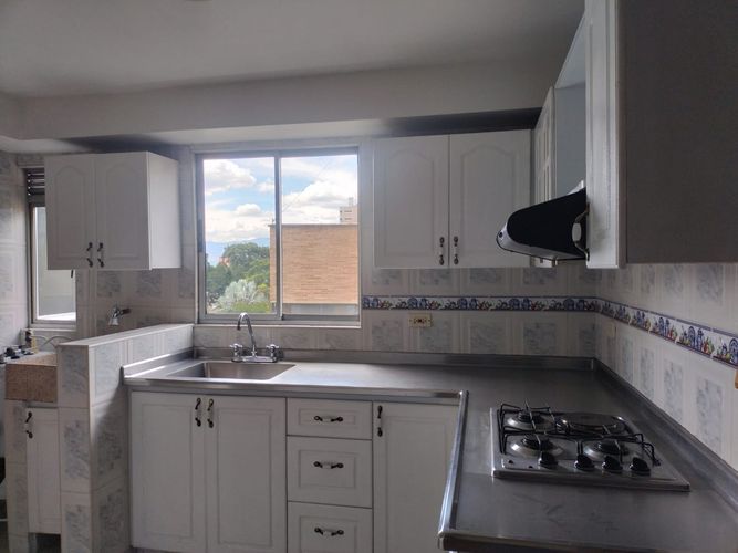Apartamento de 3 alcobas en arriendo en El Poblado, Medellín, 84 m² · foto 4 de 17