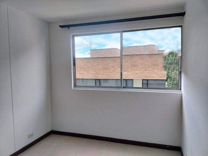 Apartamento de 3 alcobas en arriendo en El Poblado, Medellín, 84 m² · foto 14 de 17