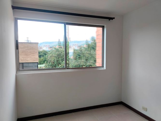 Apartamento de 3 alcobas en arriendo en El Poblado, Medellín, 84 m² · foto 10 de 17