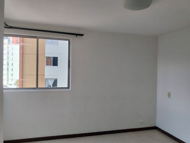 Apartamento de 3 alcobas en arriendo en El Poblado, Medellín, 84 m² · foto 11 de 17