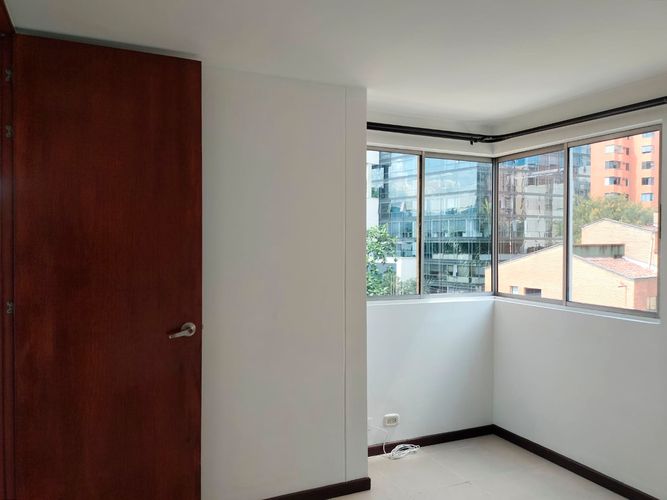 Apartamento de 3 alcobas en arriendo en El Poblado, Medellín, 84 m² · foto 12 de 17
