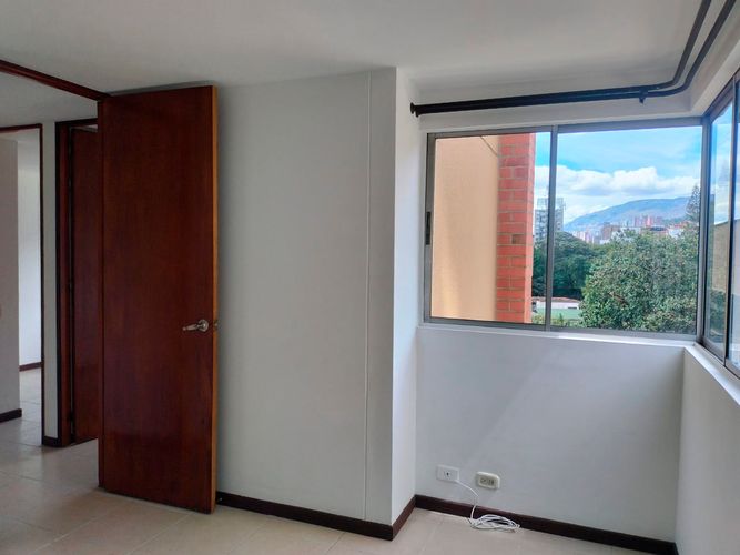 Apartamento de 3 alcobas en arriendo en El Poblado, Medellín, 84 m² · foto 13 de 17