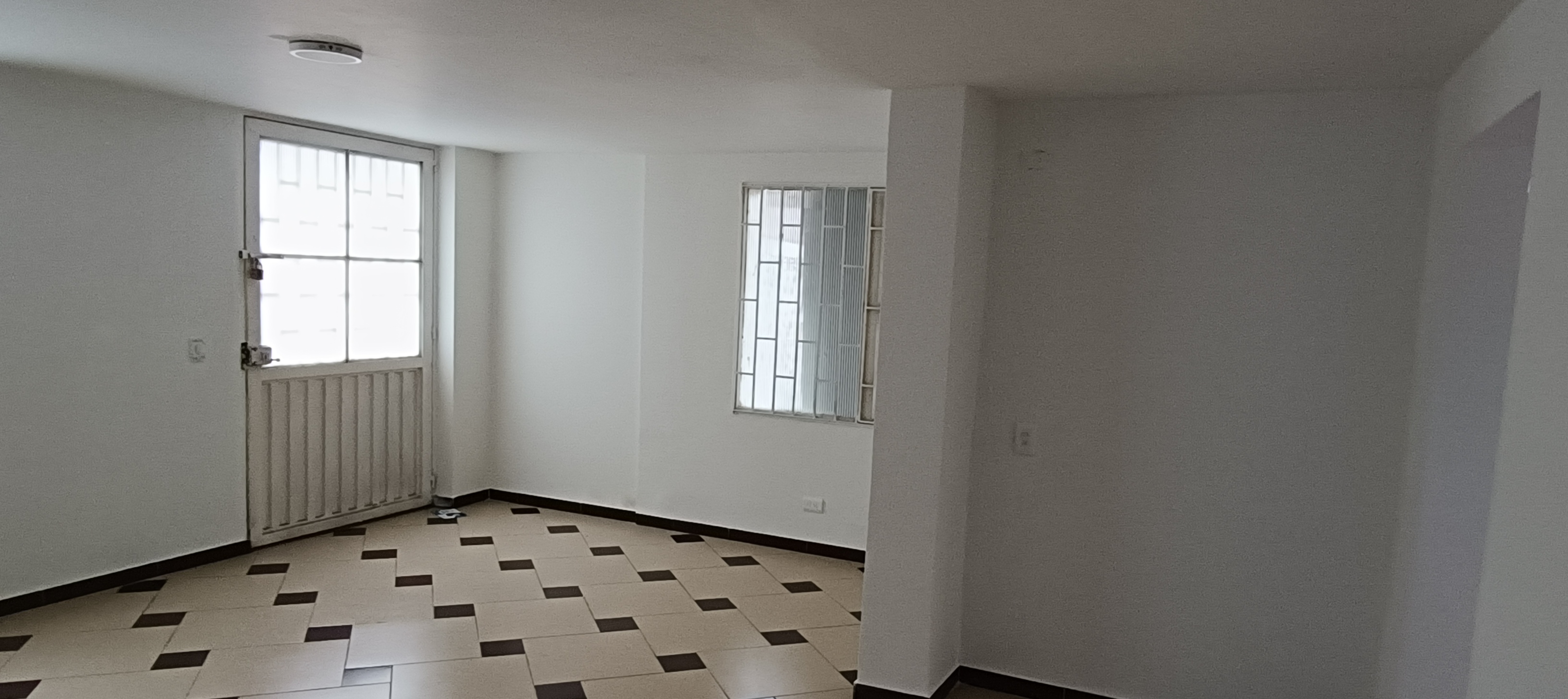 Casa en venta en Mandalay, Bogotá · foto 4 de 22