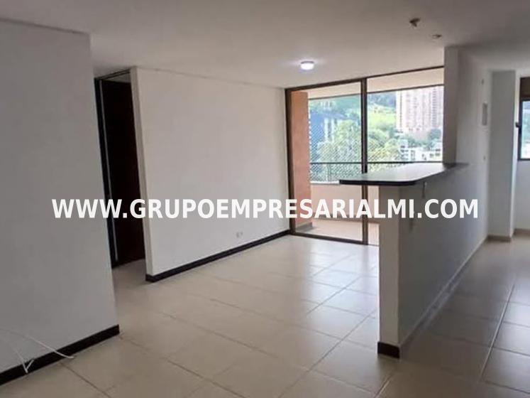 Apartment for sale in El Poblado, Medellín 3