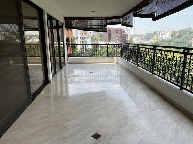 Apartamento de 4 alcobas en venta en Santa Teresita, Cali, 290 m² · foto 5 de 23
