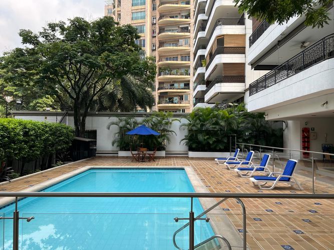 Apartamento de 4 alcobas en venta en Santa Teresita, Cali, 290 m² · foto 20 de 23