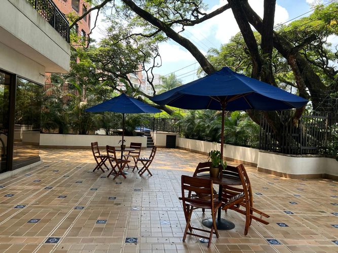 Apartamento de 4 alcobas en venta en Santa Teresita, Cali, 290 m² · foto 22 de 23