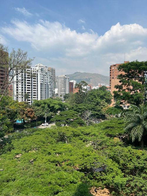 Apartamento de 4 alcobas en venta en Santa Teresita, Cali, 290 m² · foto 9 de 23