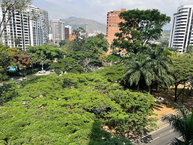 Apartamento de 4 alcobas en venta en Santa Teresita, Cali, 290 m² · foto 8 de 23