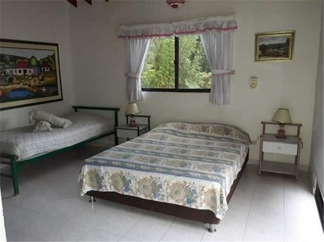 Casa de 3 alcobas en arriendo en Ricaurte, 250 m² · foto 13 de 20