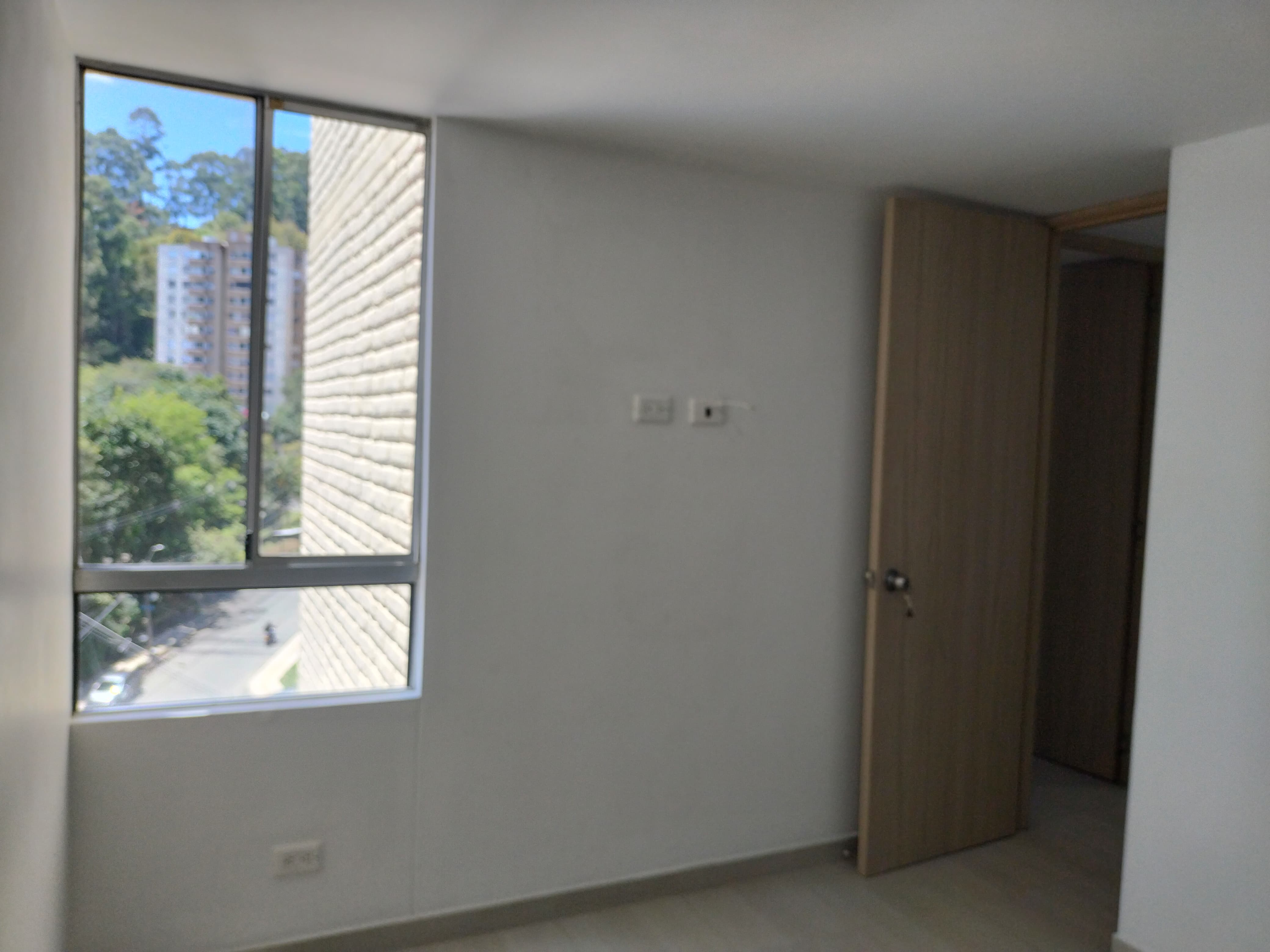 Apartamento en arriendo en El Poblado, Medellín · foto 6 de 16