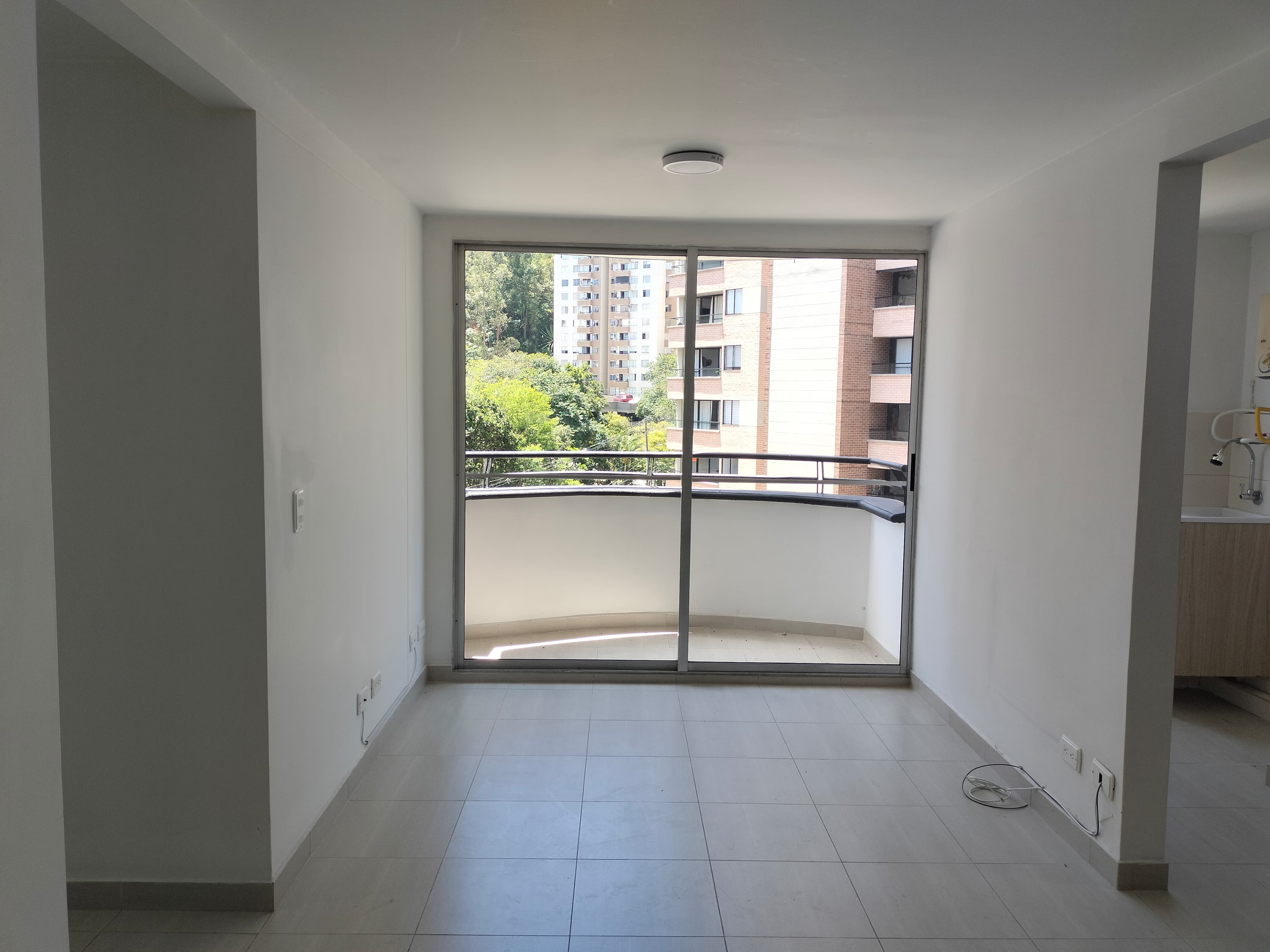 Apartamento en arriendo en El Poblado, Medellín · foto 8 de 16