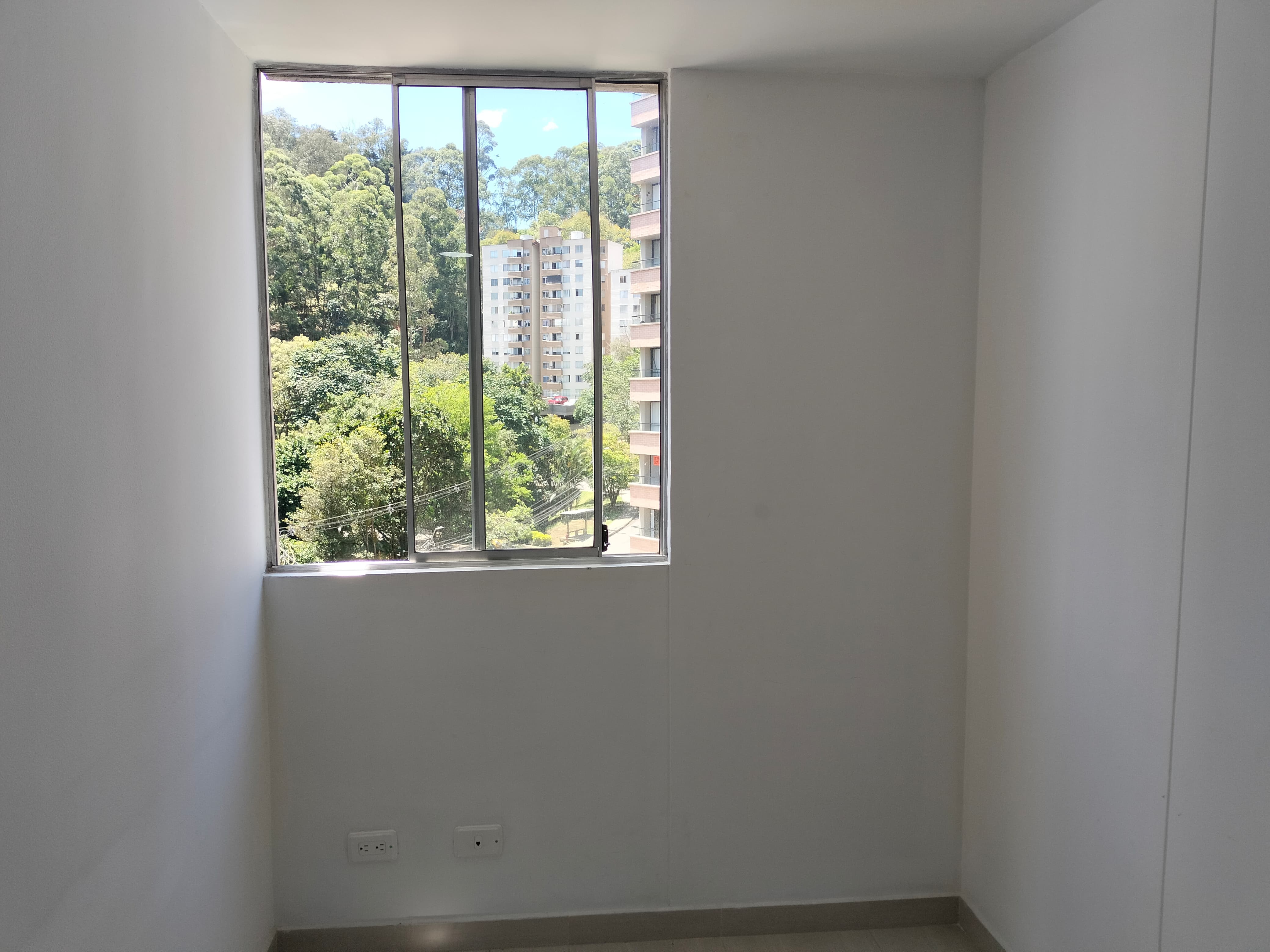 Apartamento en arriendo en El Poblado, Medellín · foto 9 de 16
