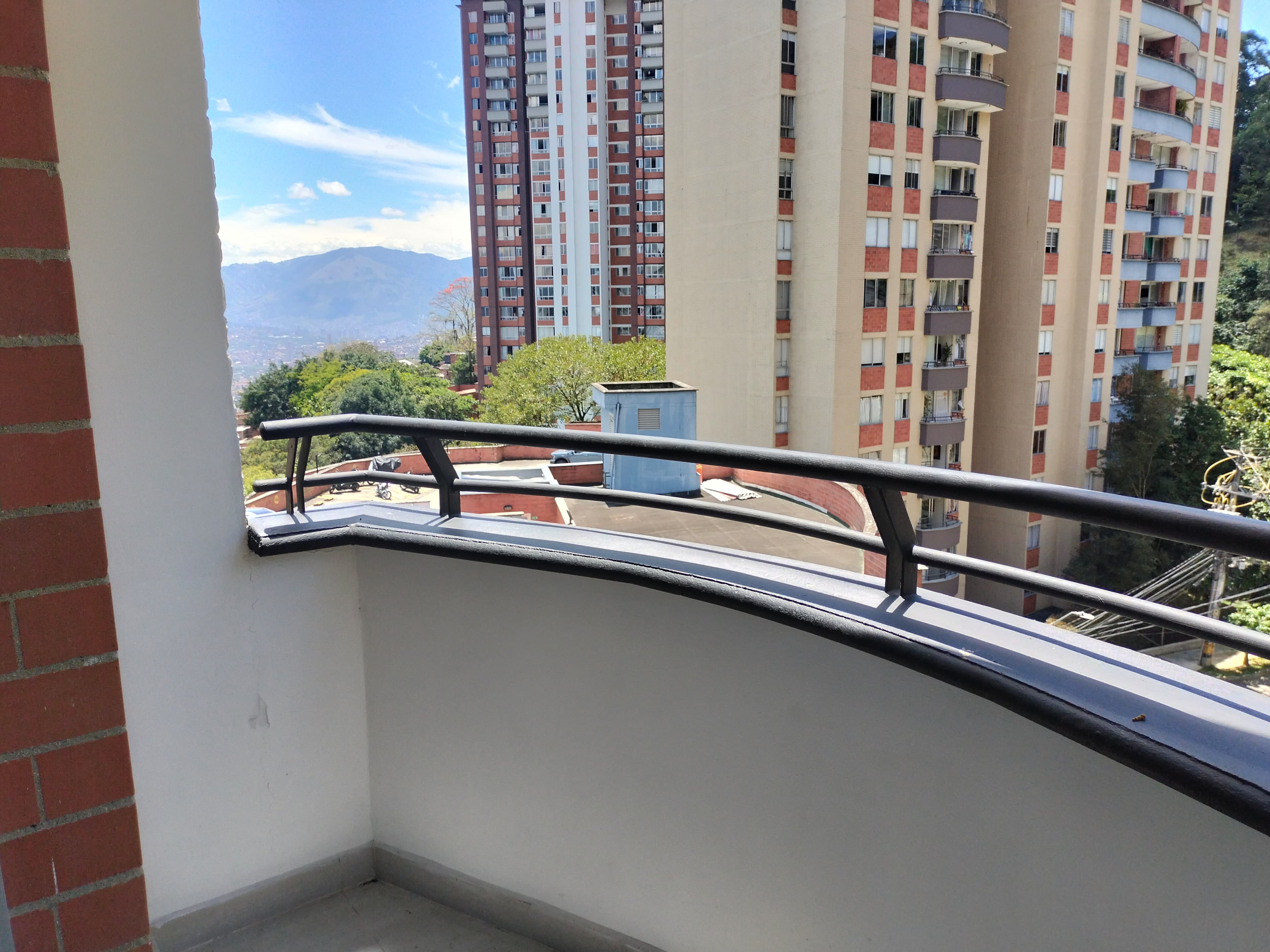 Apartamento en arriendo en El Poblado, Medellín · foto 10 de 16