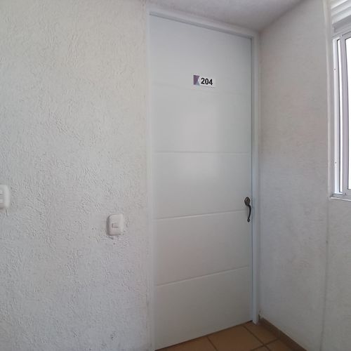 Apartamento de 2 alcobas en venta en El Carmelo, Candelaria, 51 m² · foto 2 de 24