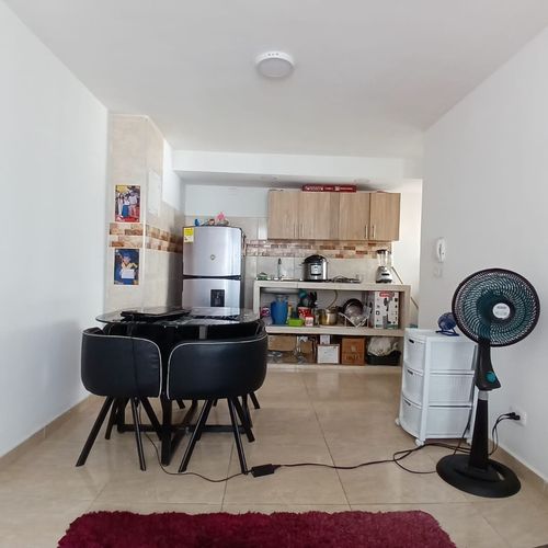 Apartamento de 2 alcobas en venta en El Carmelo, Candelaria, 51 m² · foto 10 de 24