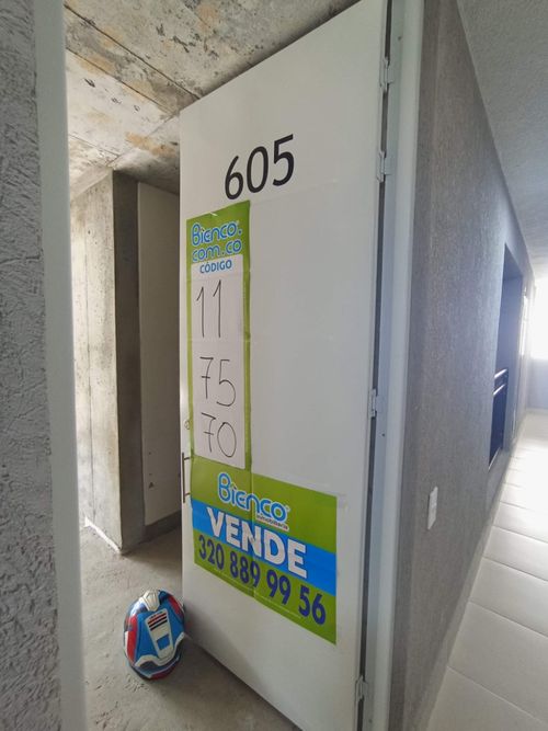 Apartamento de 2 alcobas en venta en Arroyohondo, Yumbo, 70 m² · foto 7 de 21
