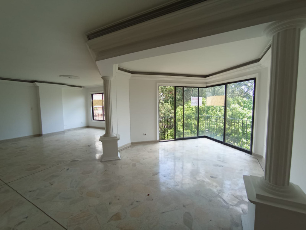Apartamento en venta en Versalles, Cali · foto 7 de 24