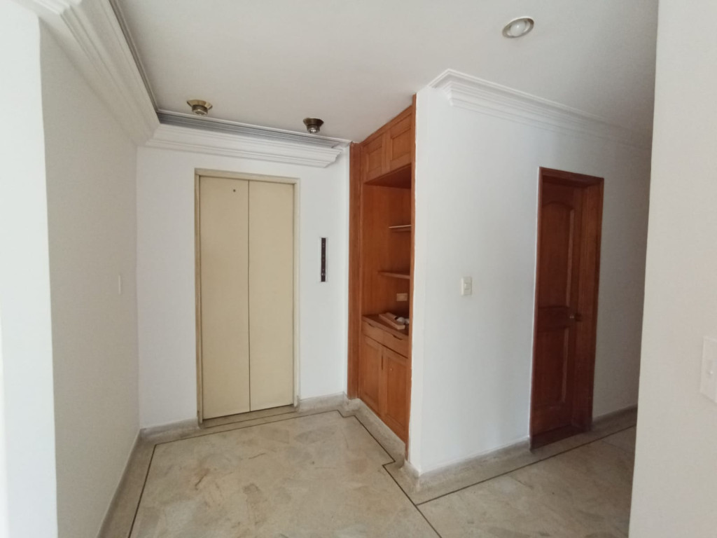 Apartamento en venta en Versalles, Cali · foto 14 de 24