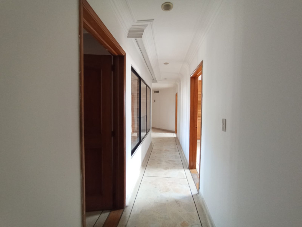 Apartamento en venta en Versalles, Cali · foto 16 de 24