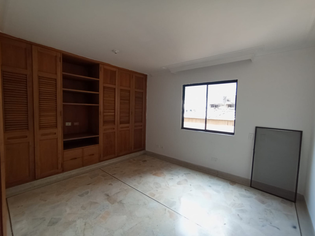 Apartamento en venta en Versalles, Cali · foto 17 de 24