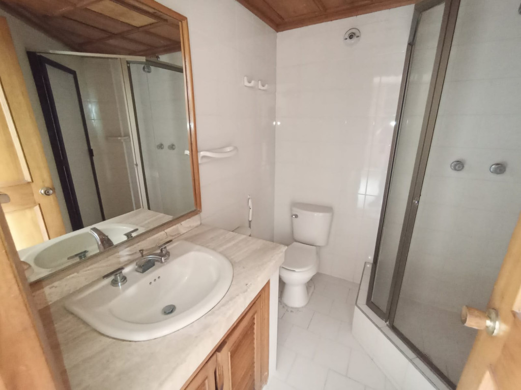 Apartamento en venta en Versalles, Cali · foto 18 de 24