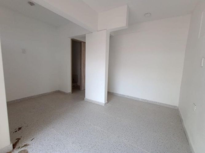 Casa de 6 alcobas en venta en Urbanizacion La Base (Planta Y Talleres), Cali, 268 m² · foto 6 de 23