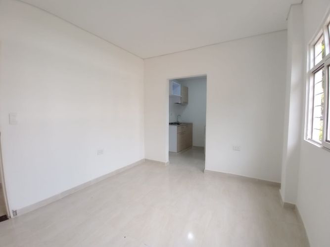 Casa de 6 alcobas en venta en Urbanizacion La Base (Planta Y Talleres), Cali, 268 m² · foto 11 de 23