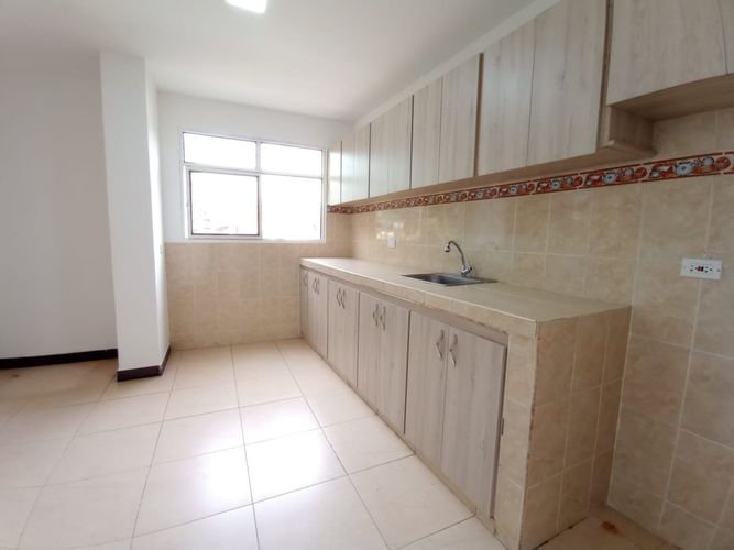 Casa de 6 alcobas en venta en Urbanizacion La Base (Planta Y Talleres), Cali, 268 m² · foto 17 de 23