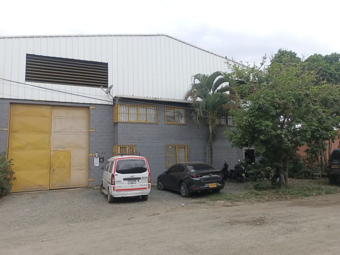 Bodega en arriendo en La Dolores, Palmira, 2000 m² · foto 4 de 24