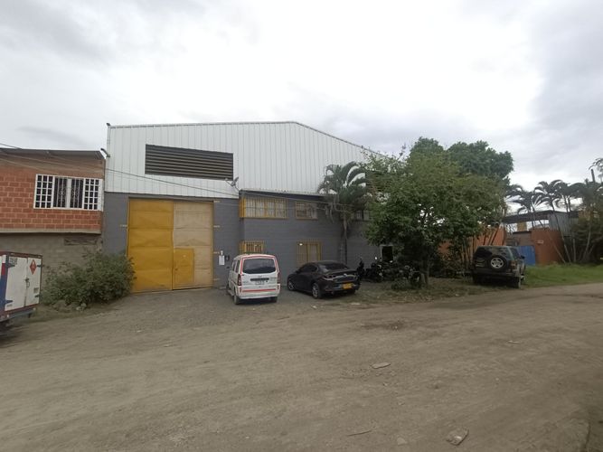 Bodega en arriendo en La Dolores, Palmira, 2000 m² · foto 5 de 24