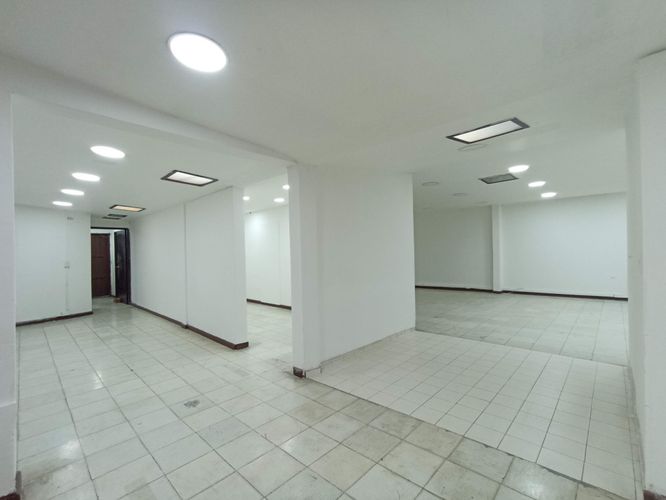 Local en arriendo en Centenario, Cali, 302 m² · foto 9 de 19