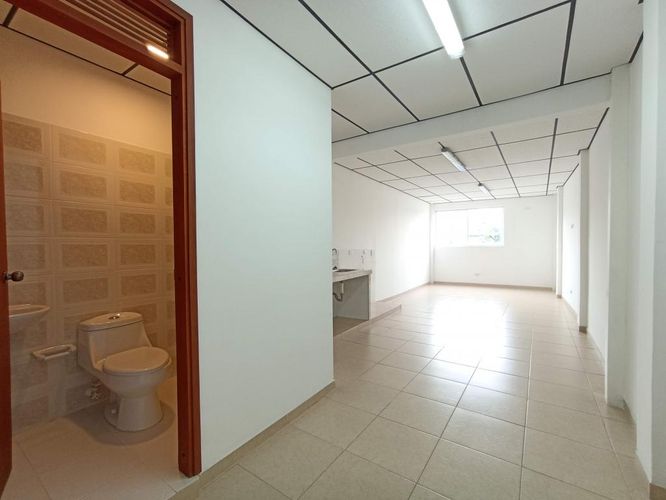 Local en arriendo en Guayaquil, Cali, 44 m² · foto 4 de 10