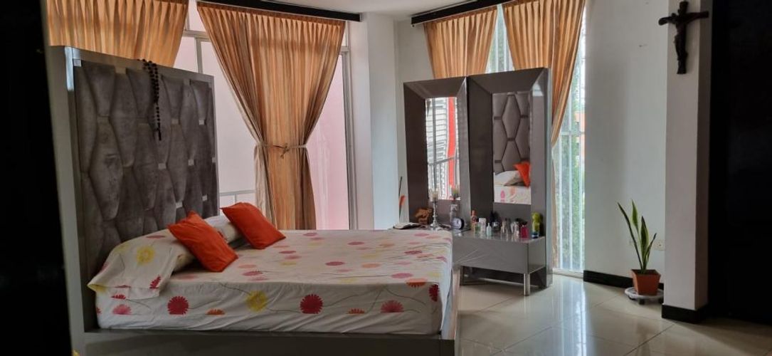 Casa de 4 alcobas en venta en Las Mercedes, Palmira, 347 m² · foto 16 de 24