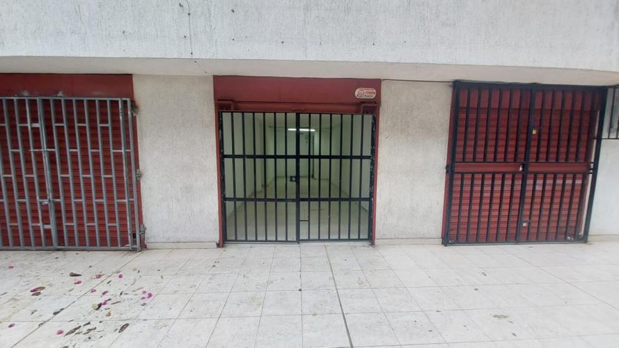 Local en arriendo en La Esmeralda, Cali, 35 m² · foto 4 de 17