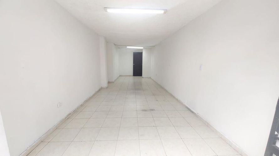Local en arriendo en La Esmeralda, Cali, 35 m² · foto 9 de 17