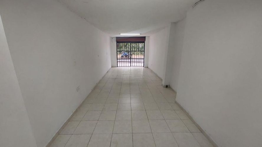 Local en arriendo en La Esmeralda, Cali, 35 m² · foto 13 de 17