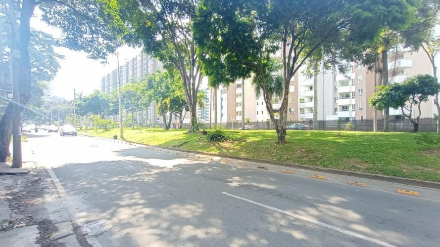 Local en arriendo en La Flora, Cali, 120 m² · foto 4 de 10