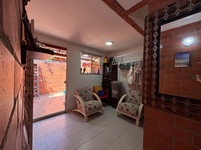 Casa de 3 alcobas en venta en Cinco Soles, Jamundí, 140 m² · foto 7 de 17