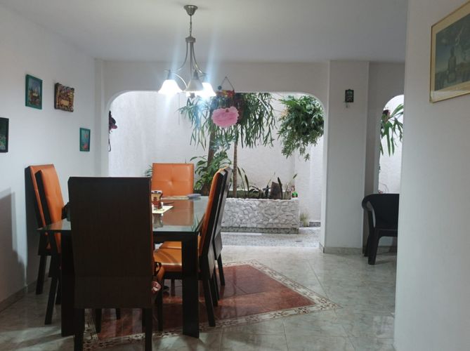 Casa de 4 alcobas en venta en Valle Del Lili, Cali, 320 m² · foto 9 de 24