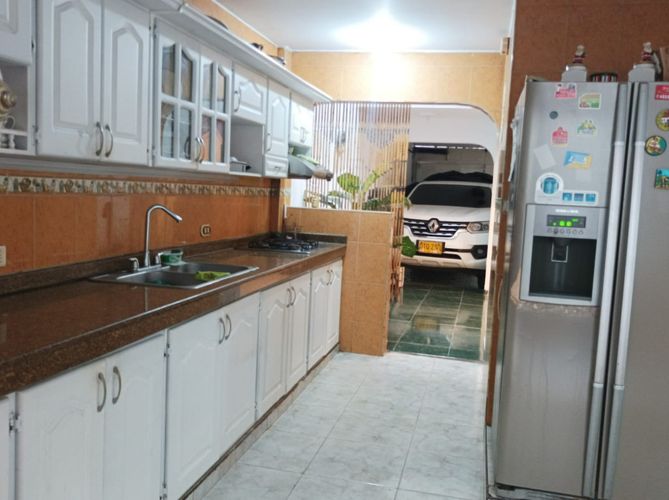 Casa de 4 alcobas en venta en Valle Del Lili, Cali, 320 m² · foto 11 de 24
